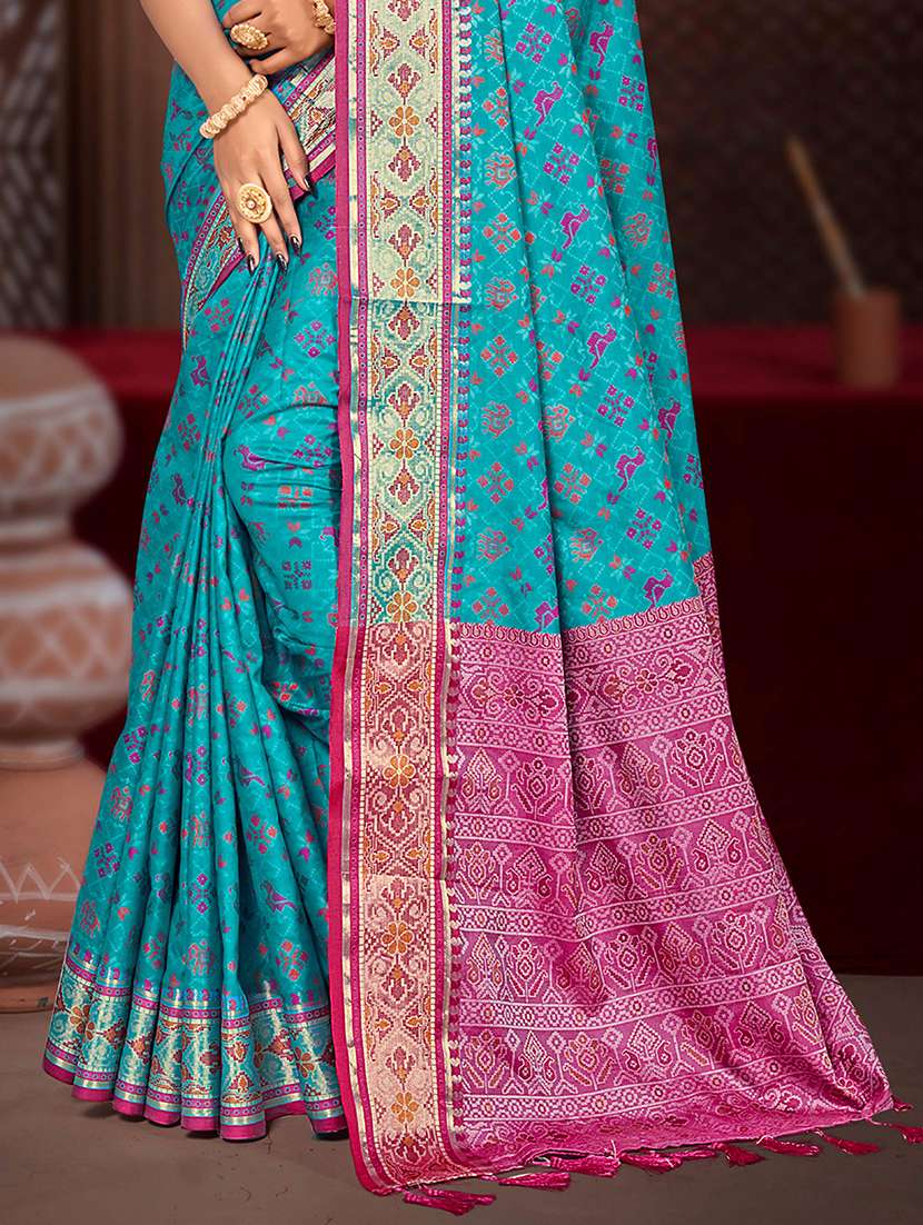 women self design patola saree with blouse - 22357681 -  Standard Image - 2