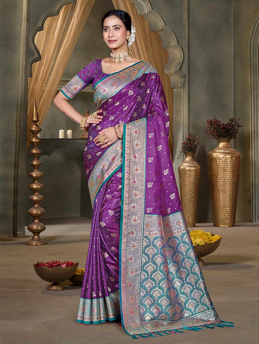 women self design banarasi saree with blouse