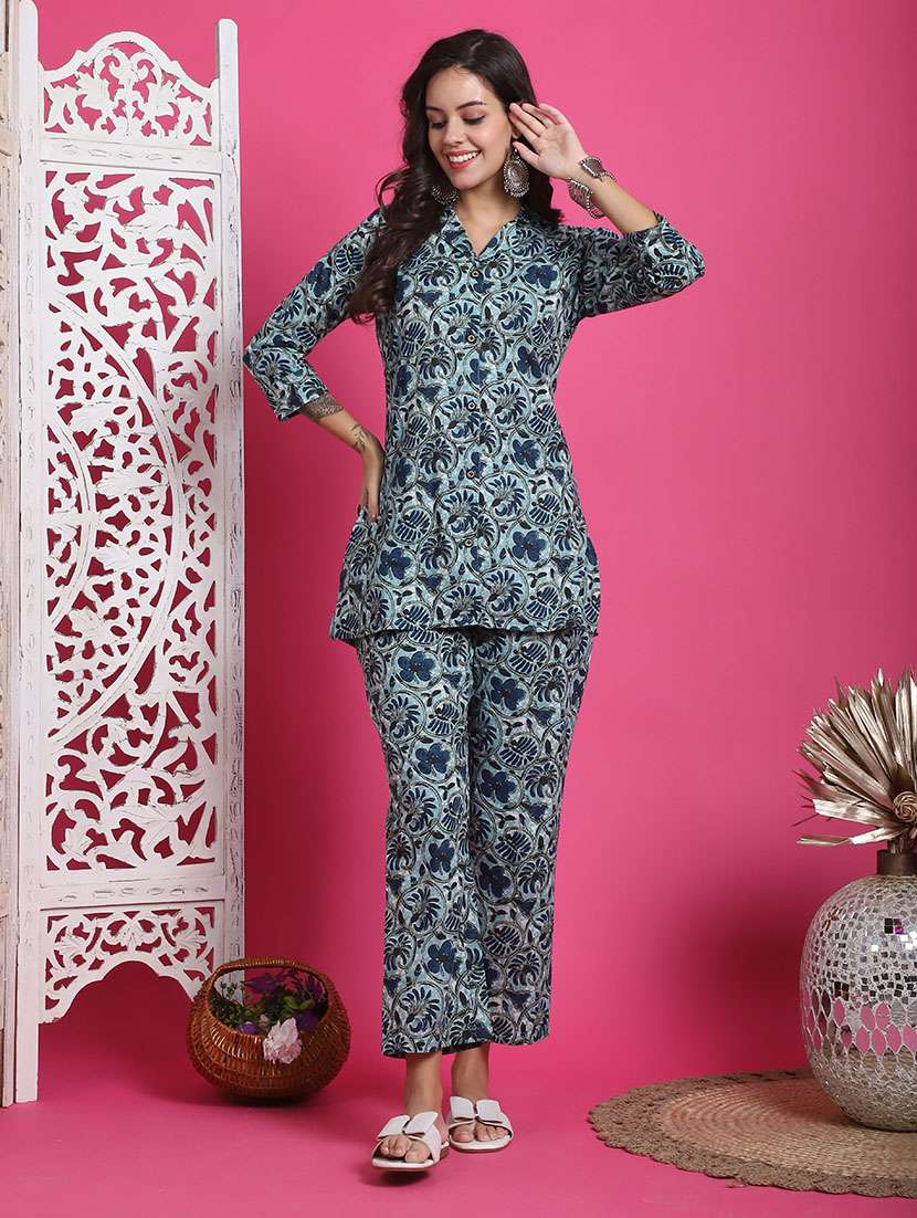 women printed three quarter sleeve ethnic co-ord set