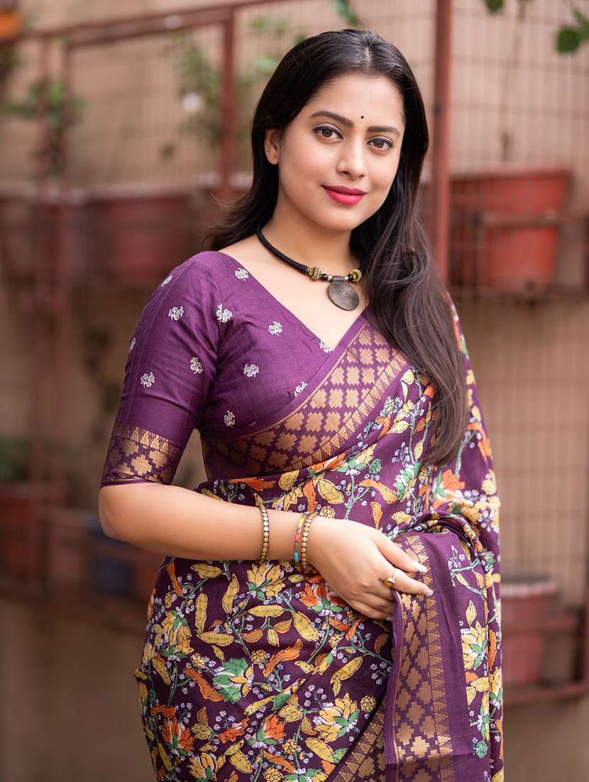 women printed casual wear saree with blouse - 22358006 -  Standard Image - 2