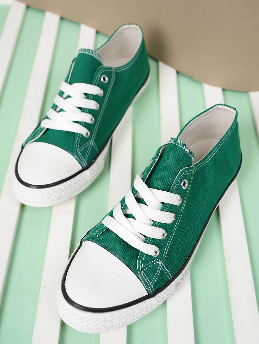 women solid lace-up sneaker