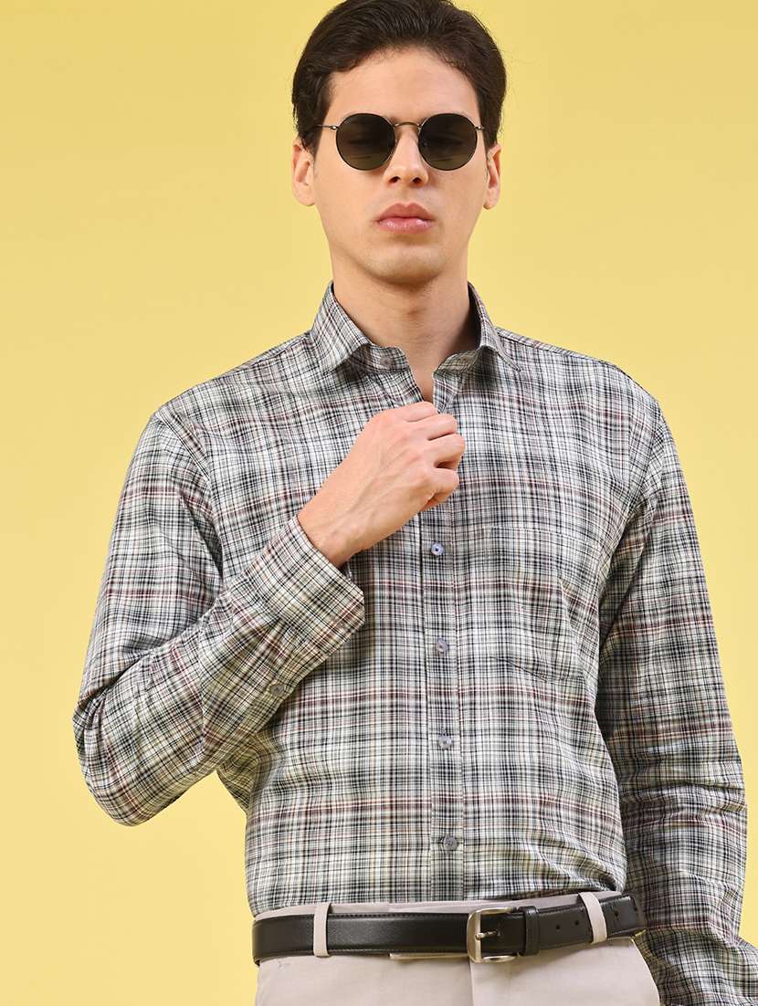 Men Checkered Long Sleeve Slim Fit Formal Shirt - 22359267 -  Standard Image - 2