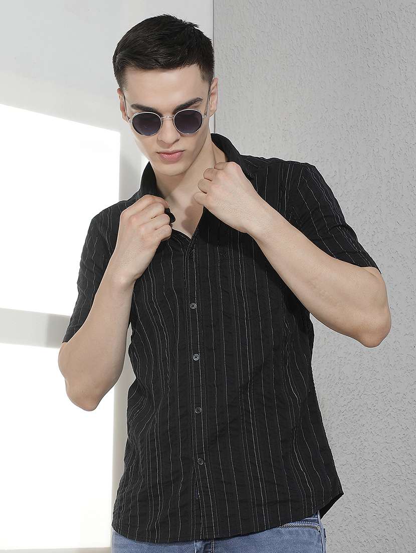 crimsoune club men's black vertical striped cotton shirt