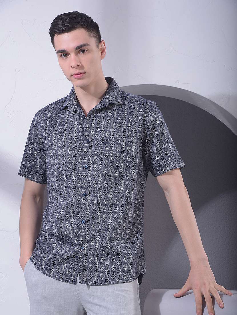 men printed short sleeve shirt