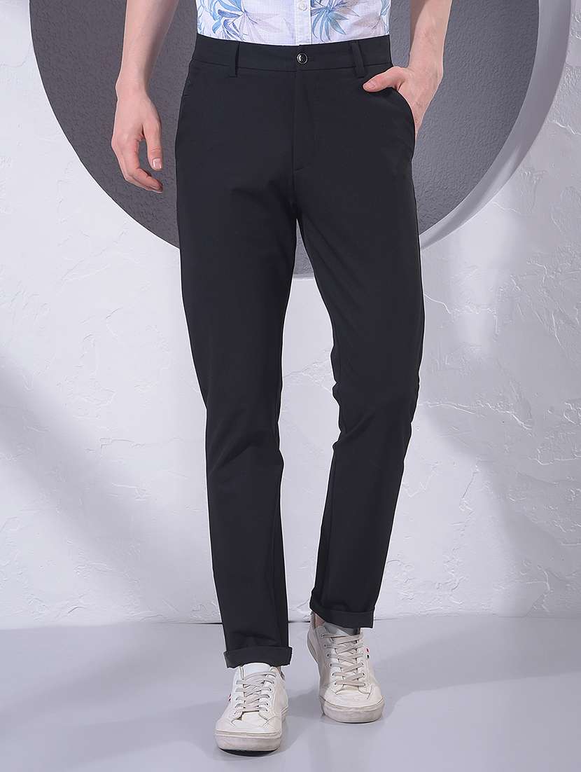 men solid mid rise chinos casual trouser