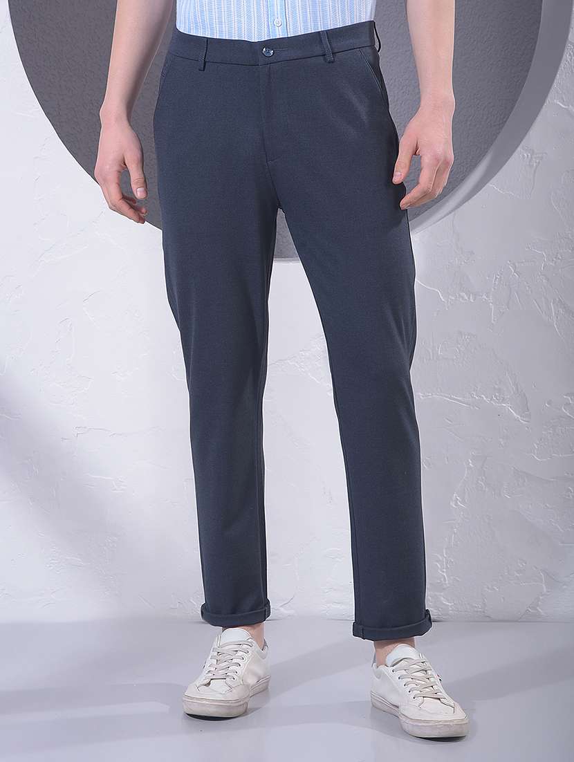 men solid mid rise chinos casual trouser
