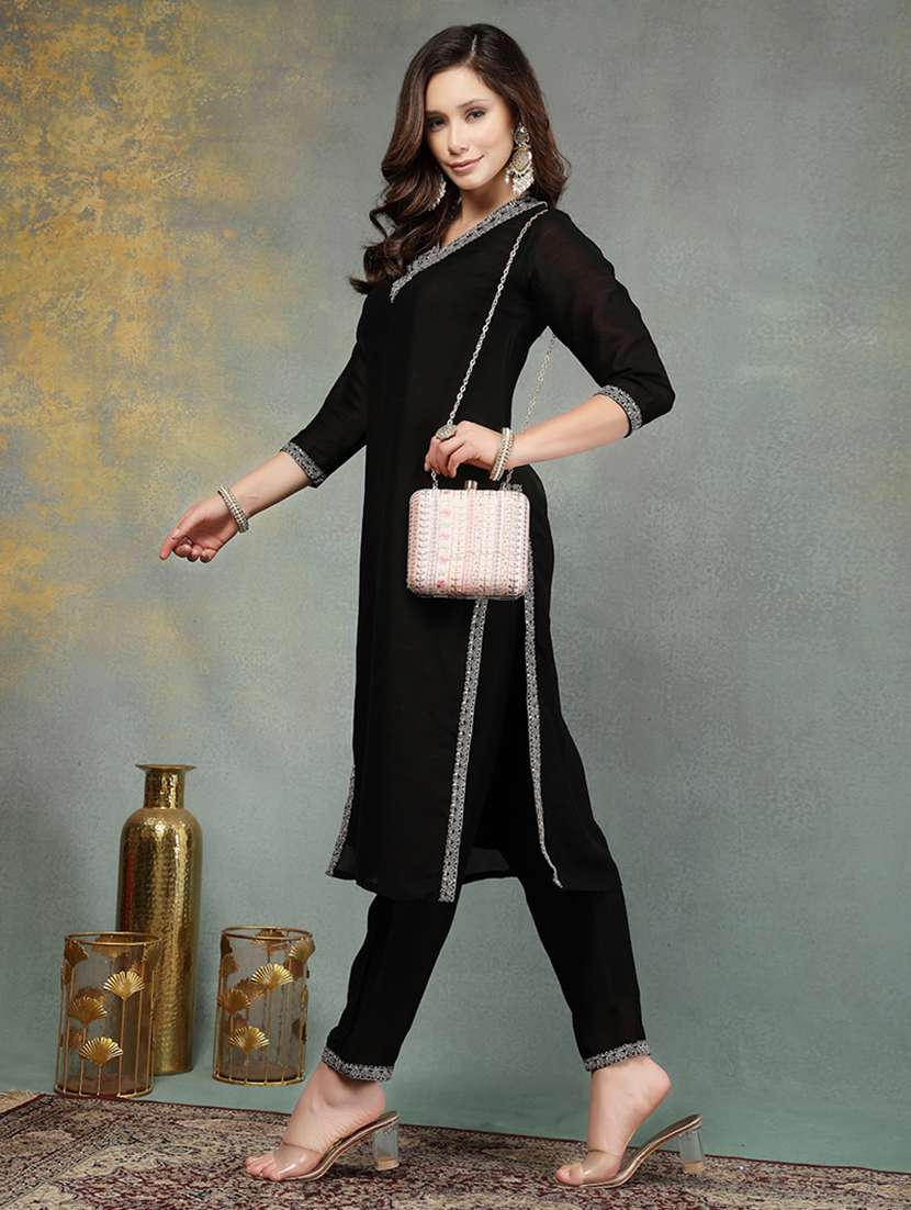 women embroidered clutch with sling chain - 22360661 -  Standard Image - 7