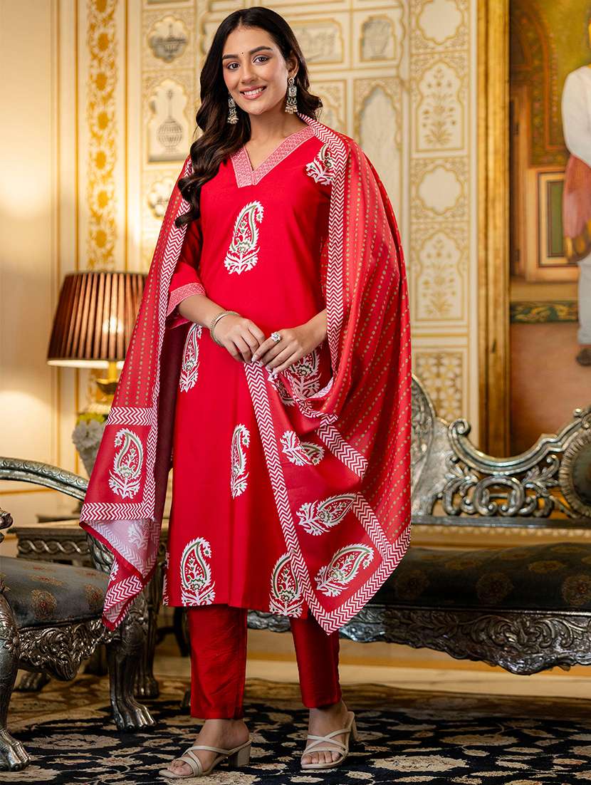 Women Paisley Three Quarter Sleeve Kurta Pant With Dupatta Set - 22361805 -  Standard Image - 2