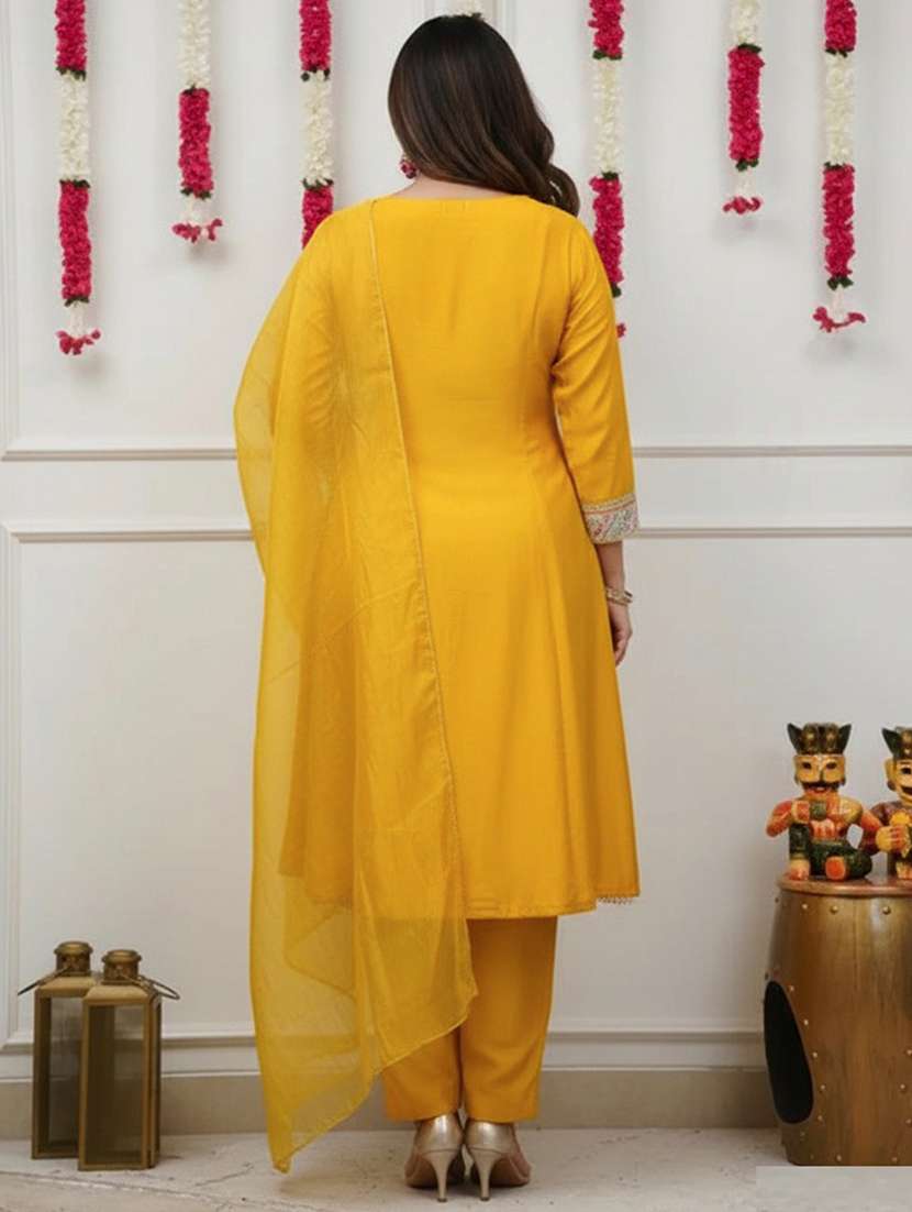 Women Solid With Work Three Quarter Sleeve Kurta Pant With Dupatta Set - 22361811 -  Standard Image - 2