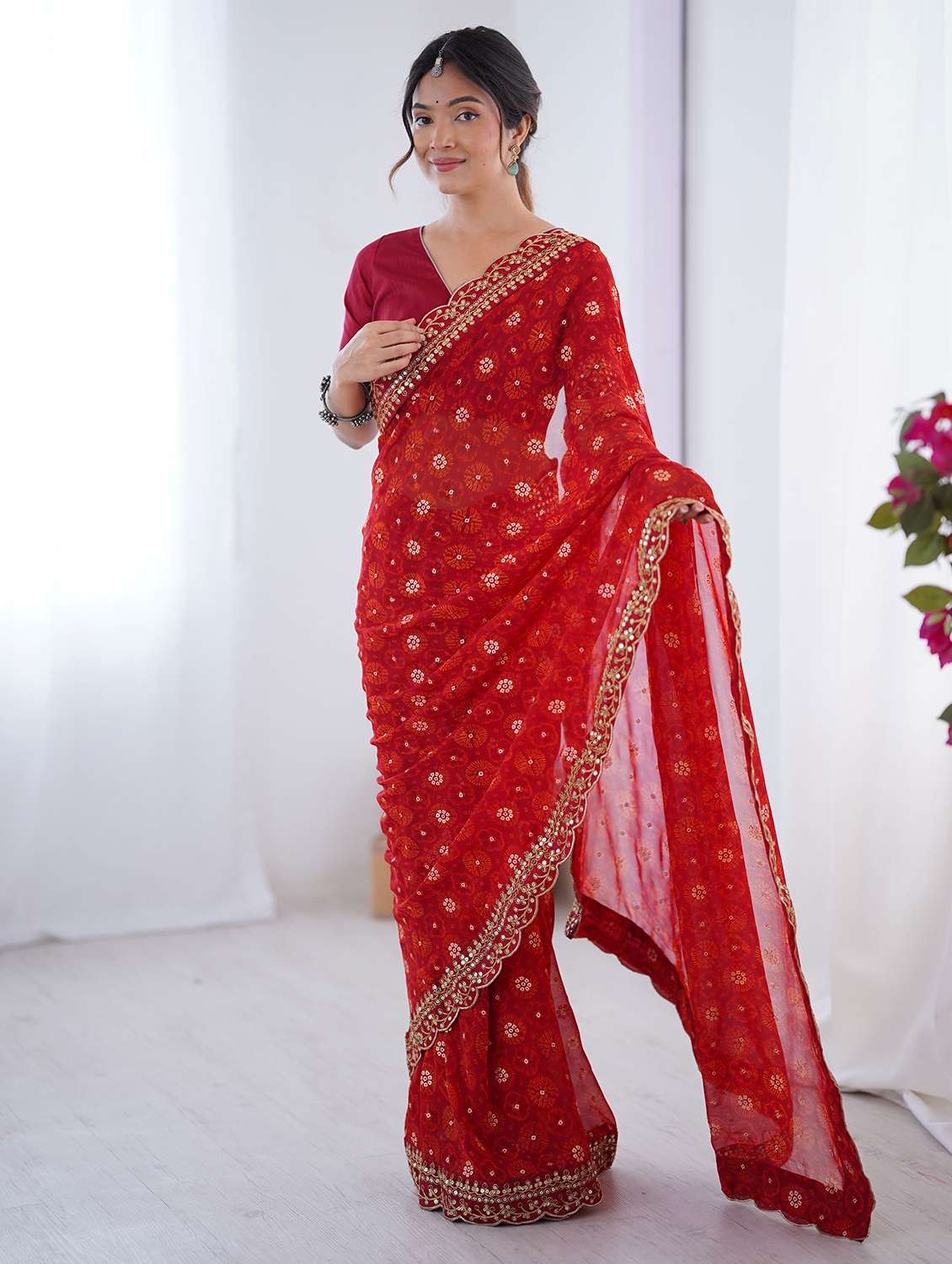 women printed bordered saree with blouse