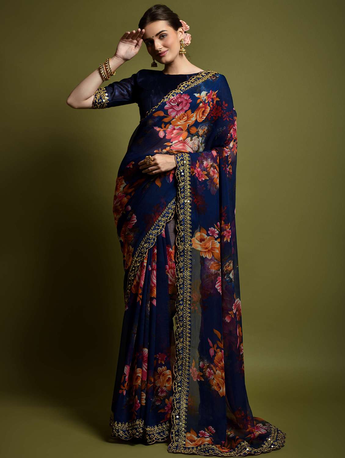 women floral printed bordered saree with blouse