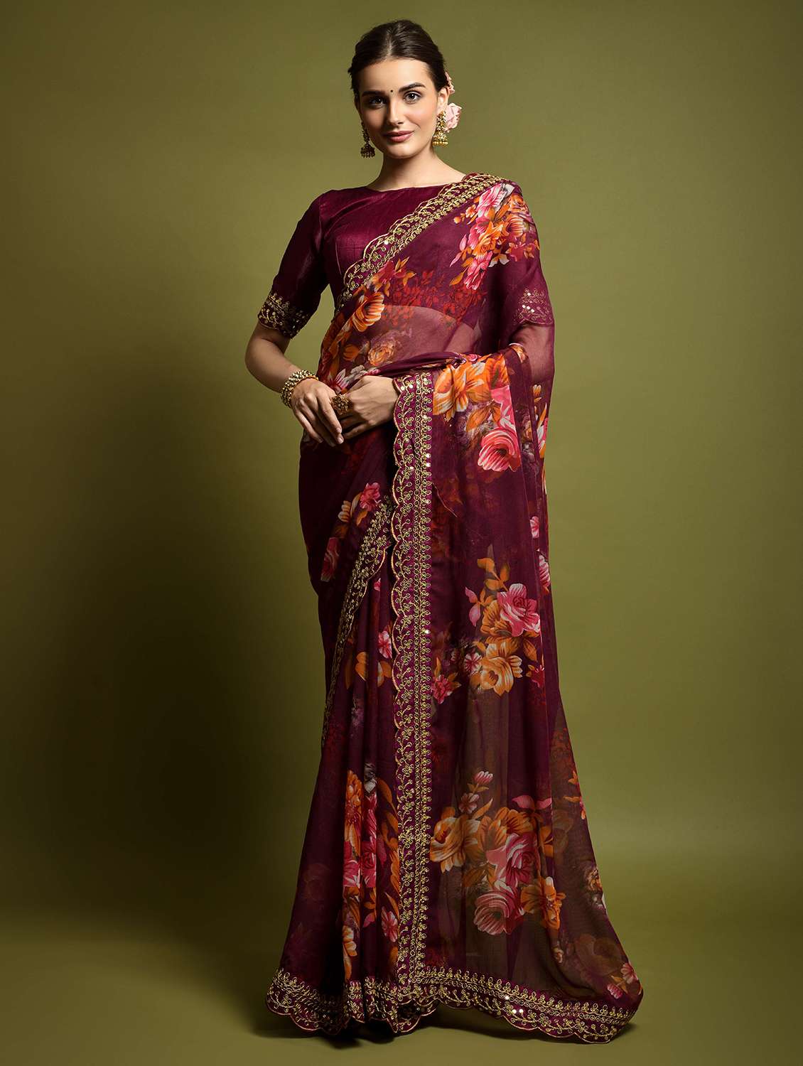women floral printed bordered saree with blouse
