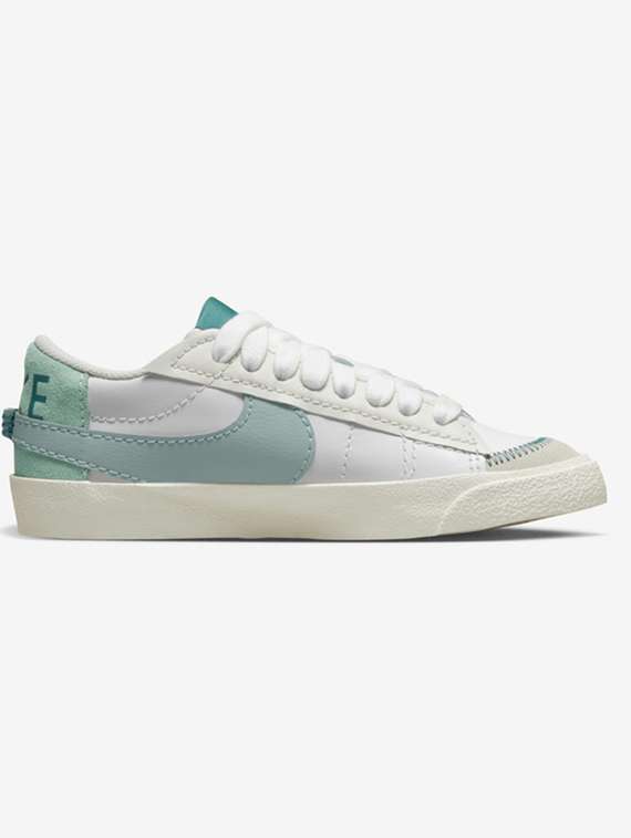 nike blazer low '77 jumbo women sneaker - 22362548 -  Standard Image - 2
