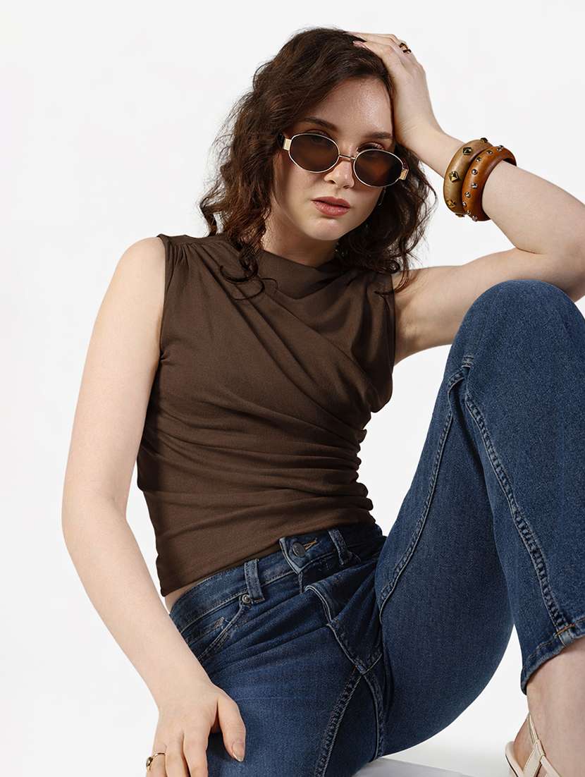women solid sleeveless ruched top