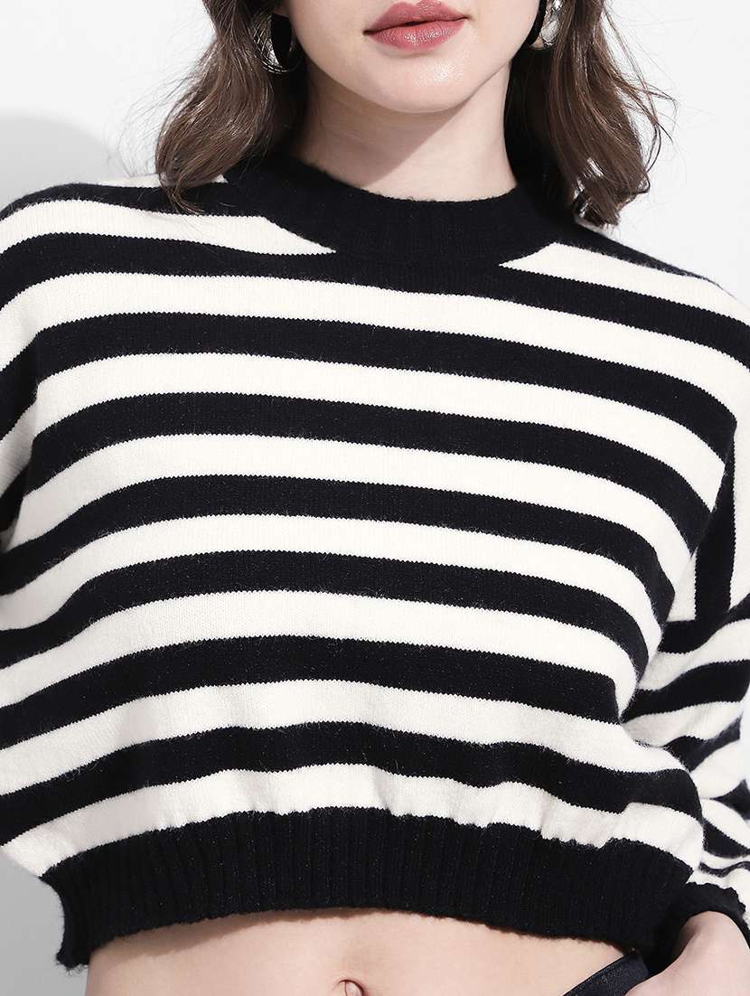 women striped long sleeve crop top - 22363433 -  Standard Image - 2