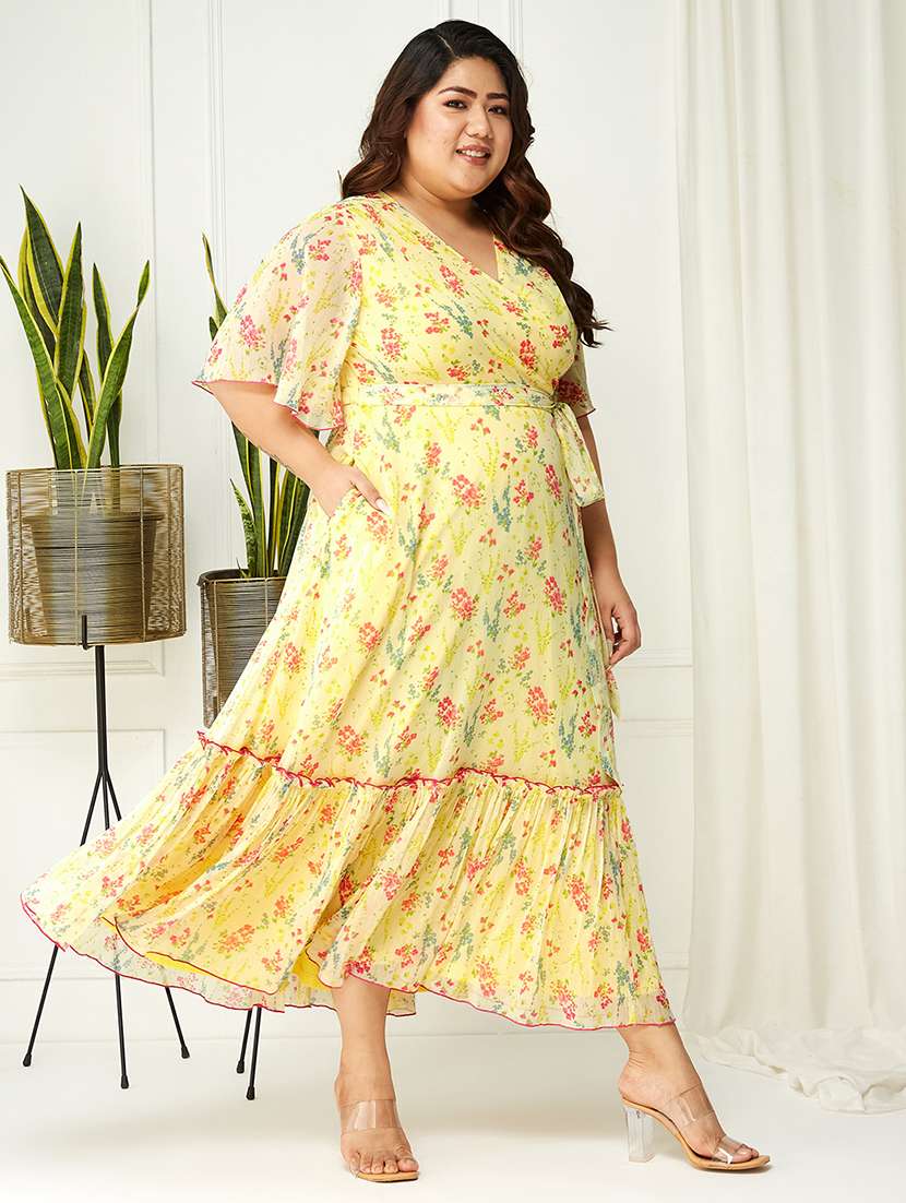 women plus size floral print tiered dress