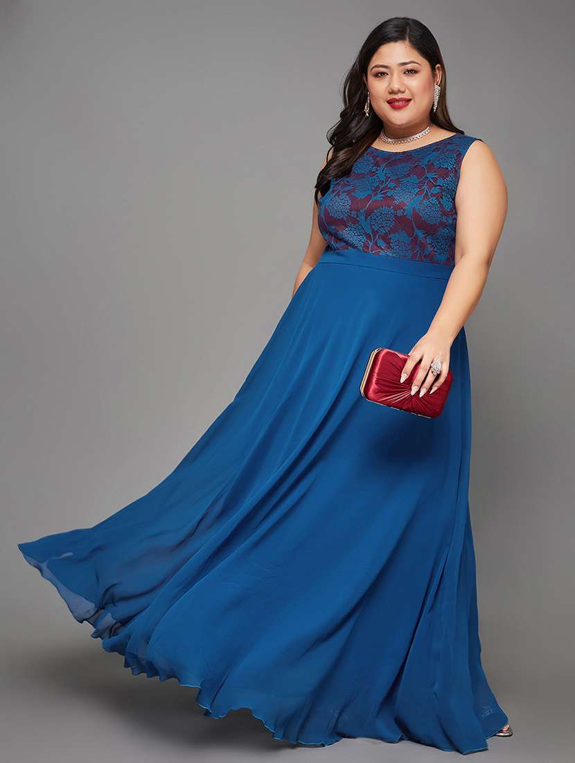 women plus size self designed lace dress