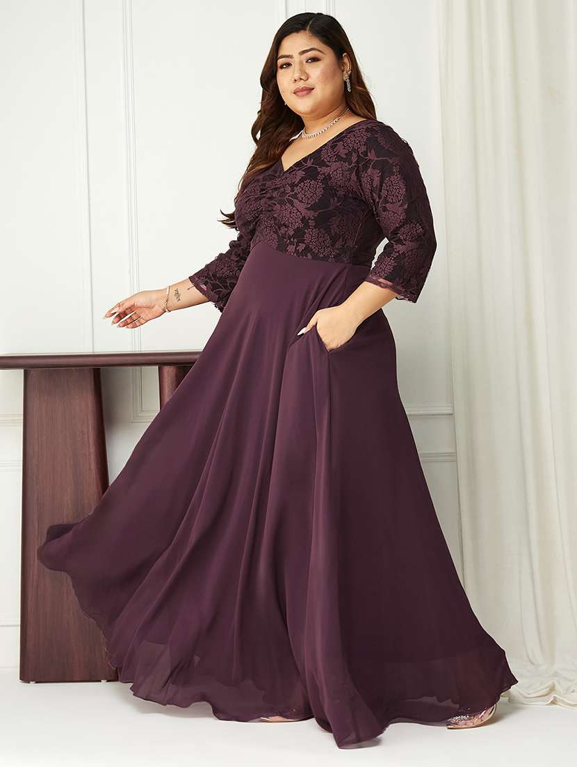 women plus size self designed lace dress