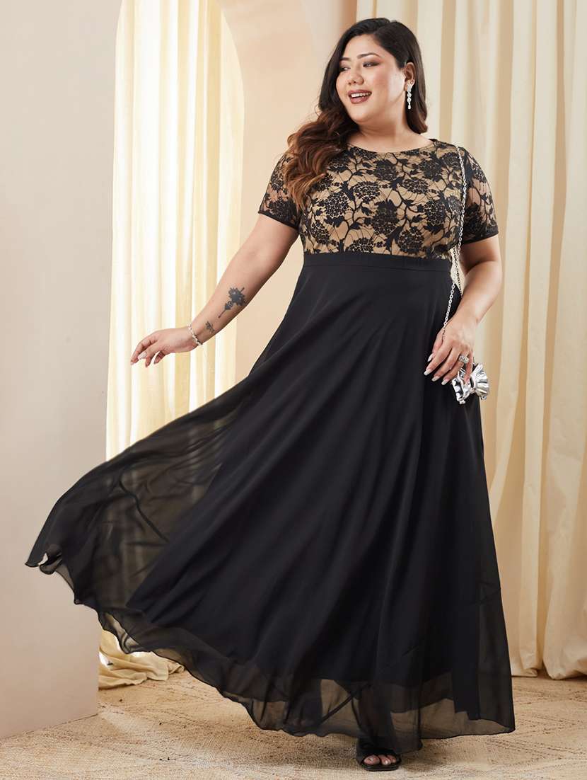 women plus size short sleeve fit & flare dress