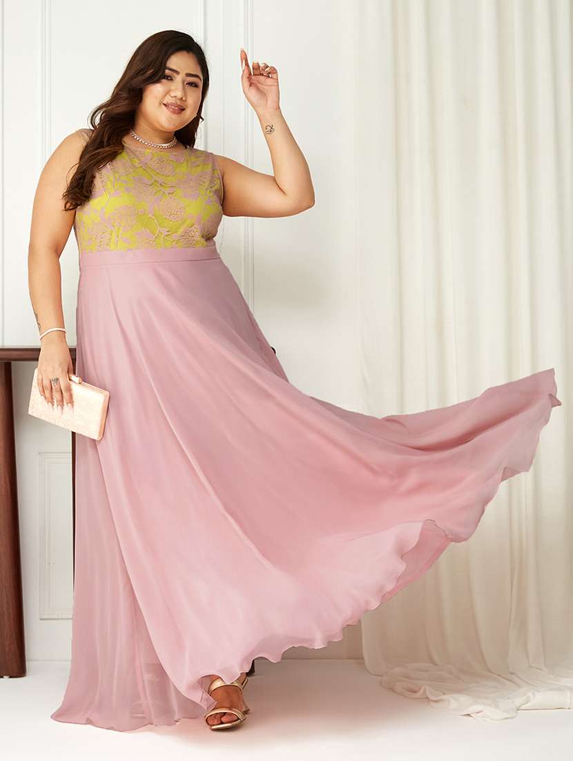 women plus size self designed lace dress