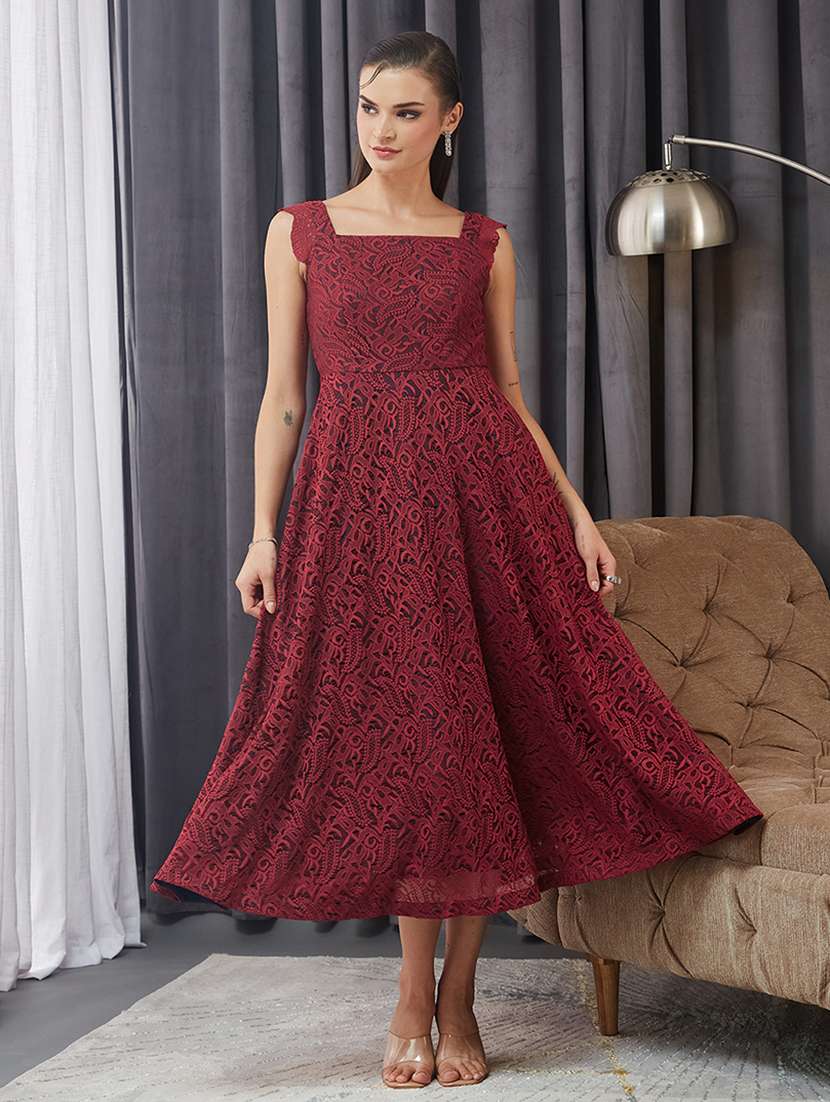 women self designed sleeveless lace fit & flare dress