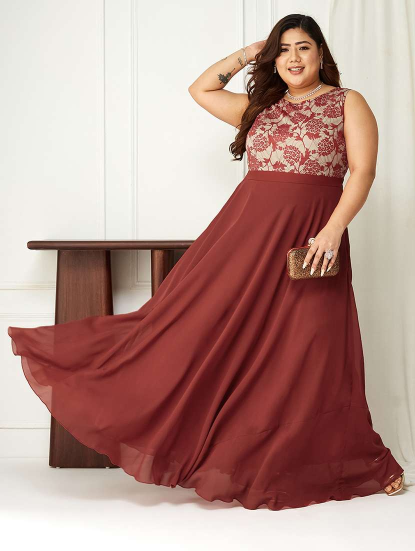 women plus size self designed lace dress
