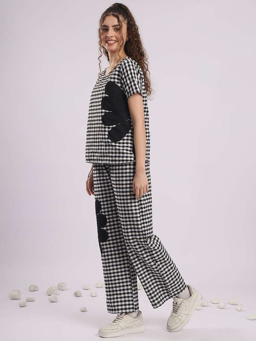 women checkered top and trouser co-ord set - 22364467 -  Standard Image - 2