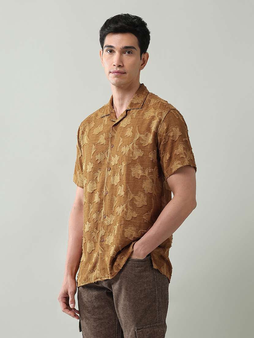 men self designed collared short sleeve shirt - 22368690 -  Standard Image - 2