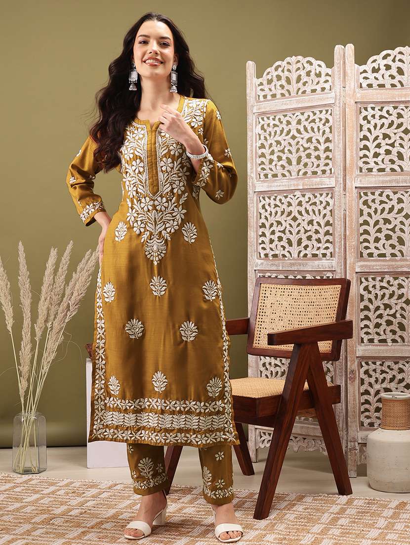 Women Solid With Work Three Quarter Sleeve Kurta Pant Set - 22373417 -  Standard Image - 2