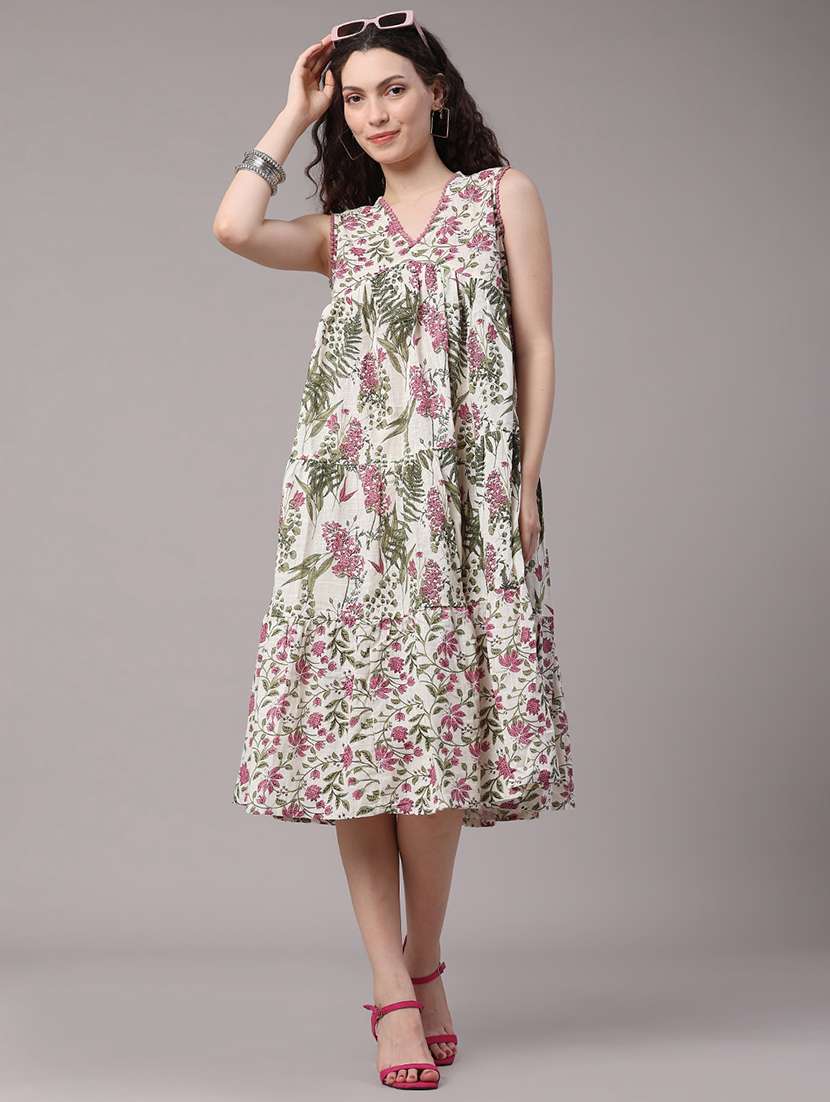 women printed sleeveless tiered dress