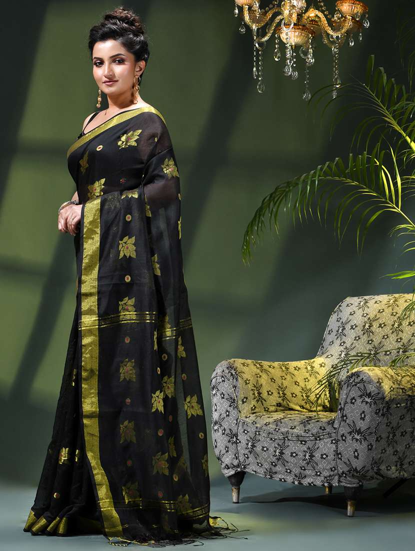 women self design handloom saree with blouse - 22376120 -  Standard Image - 2