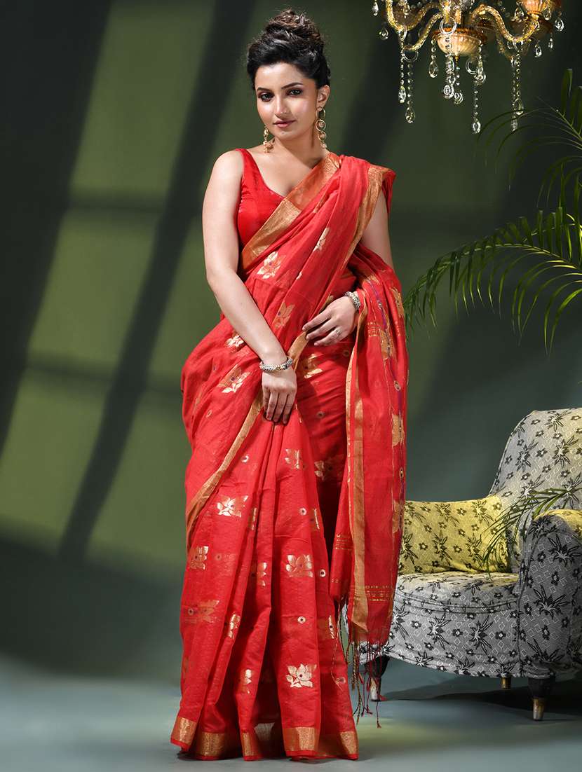 women self design handloom saree with blouse - 22376124 -  Standard Image - 2