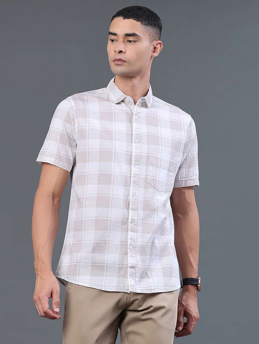 men checkered short sleeve slim fit casual shirt - 22376778 -  Standard Image - 2