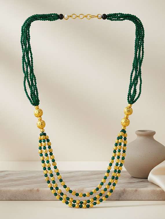 created emerald necklace for women - 22377229 -  Standard Image - 2