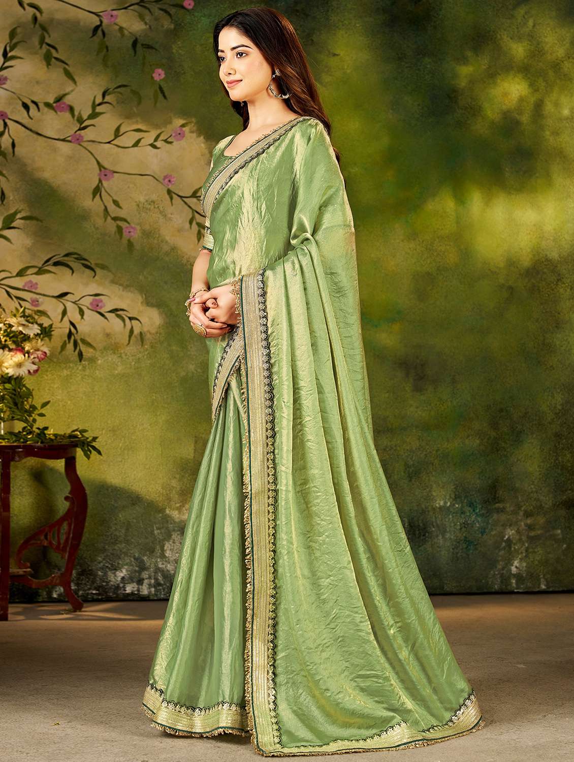 women solid with bordered saree with blouse - 22377527 -  Standard Image - 2