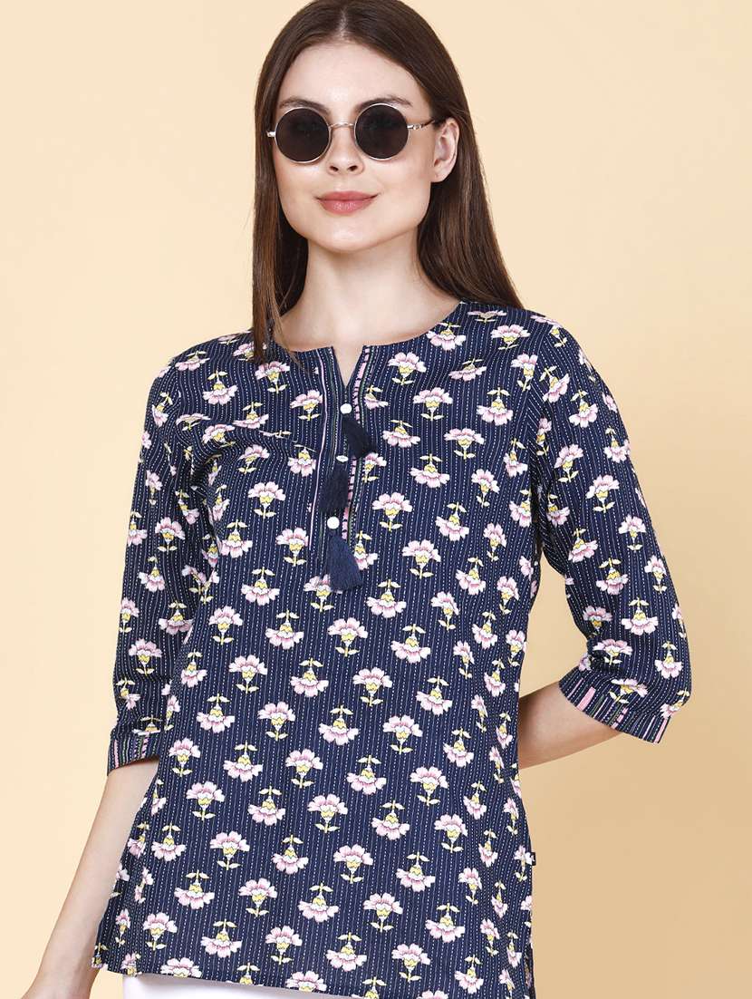 women printed three quarter sleeves straight kurti