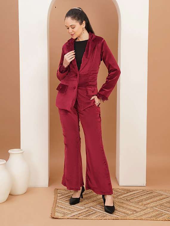 women solid blazer and trouser co-ord set