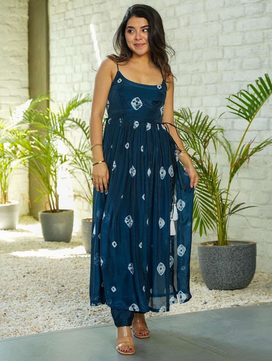 women tie & dye shoulder strap kurta pant set - 22379475 -  Standard Image - 2