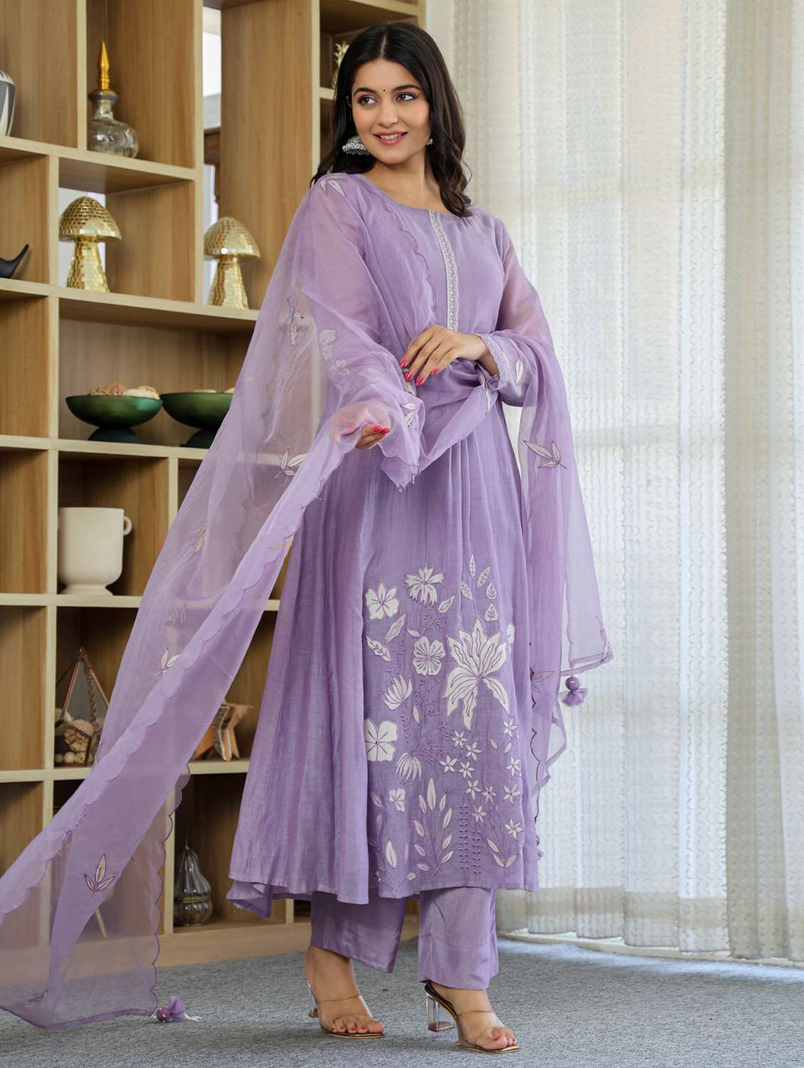 women solid with work long sleeve kurta pant with dupatta set