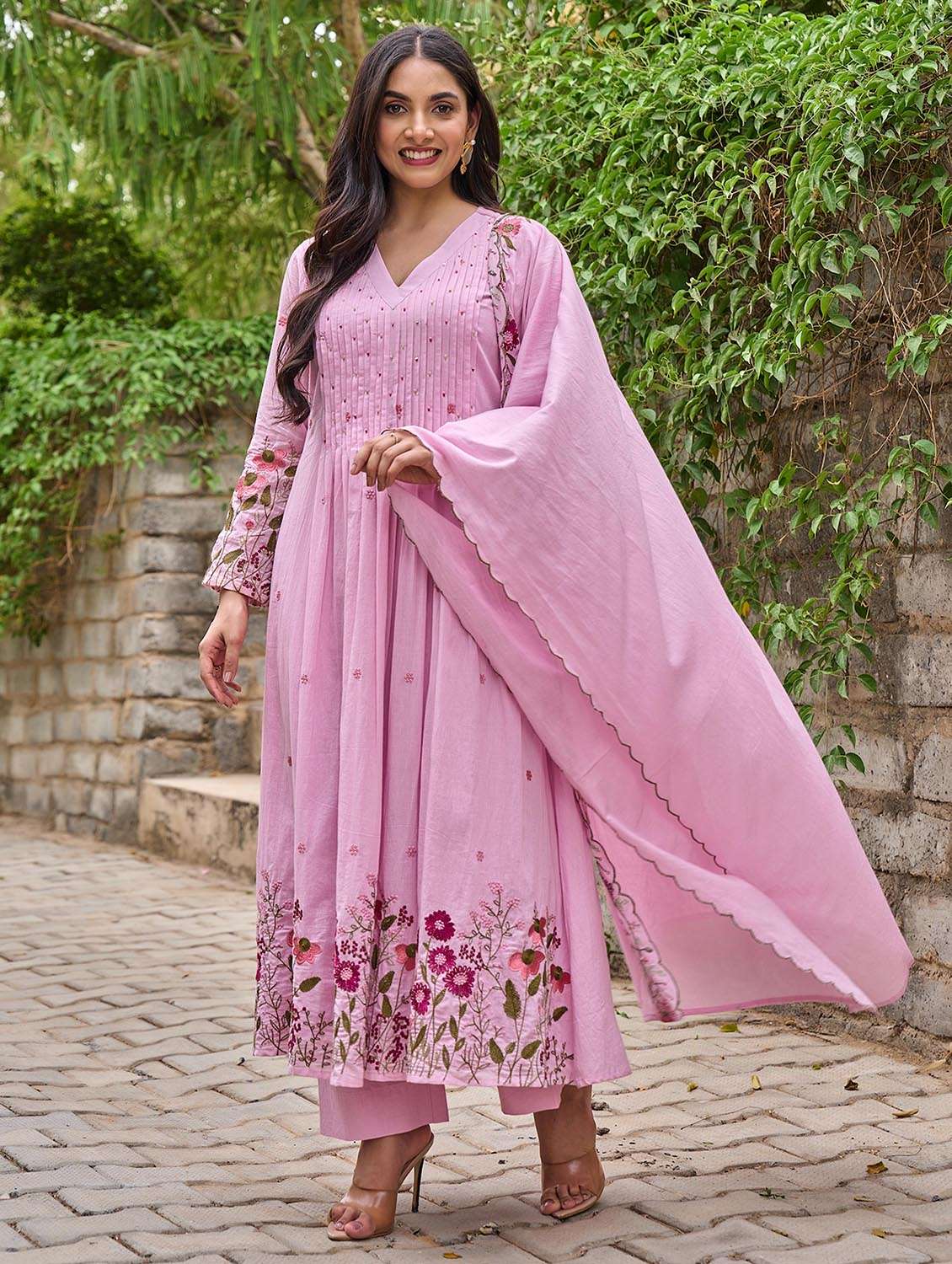 women solid with work long sleeve kurta pant with dupatta set