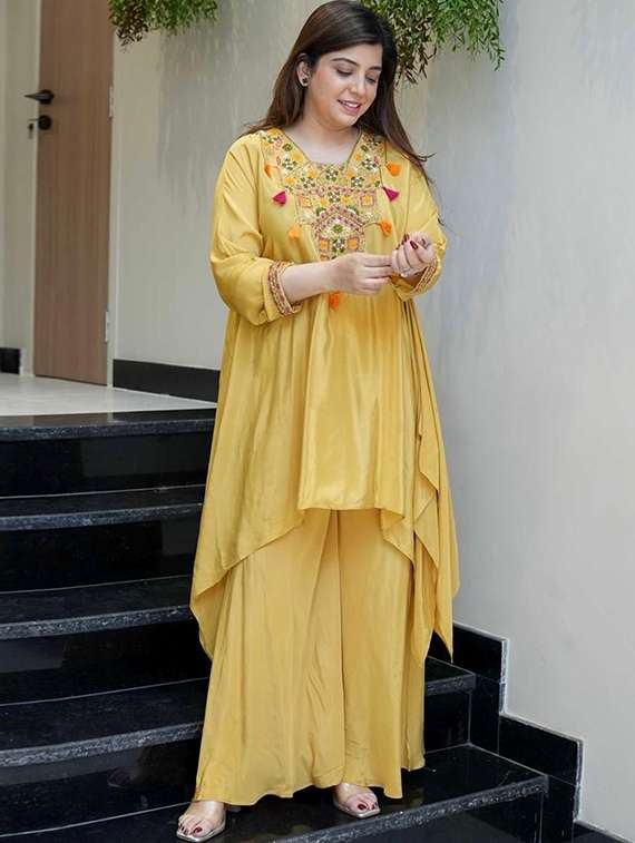 women solid with work long sleeve ethnic co-ord set - 22379627 -  Standard Image - 2