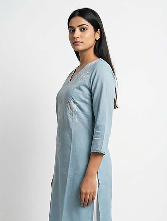 Women Embroidered Three Quarter Sleeves Straight Kurta - 22379689 -  Standard Image - 2