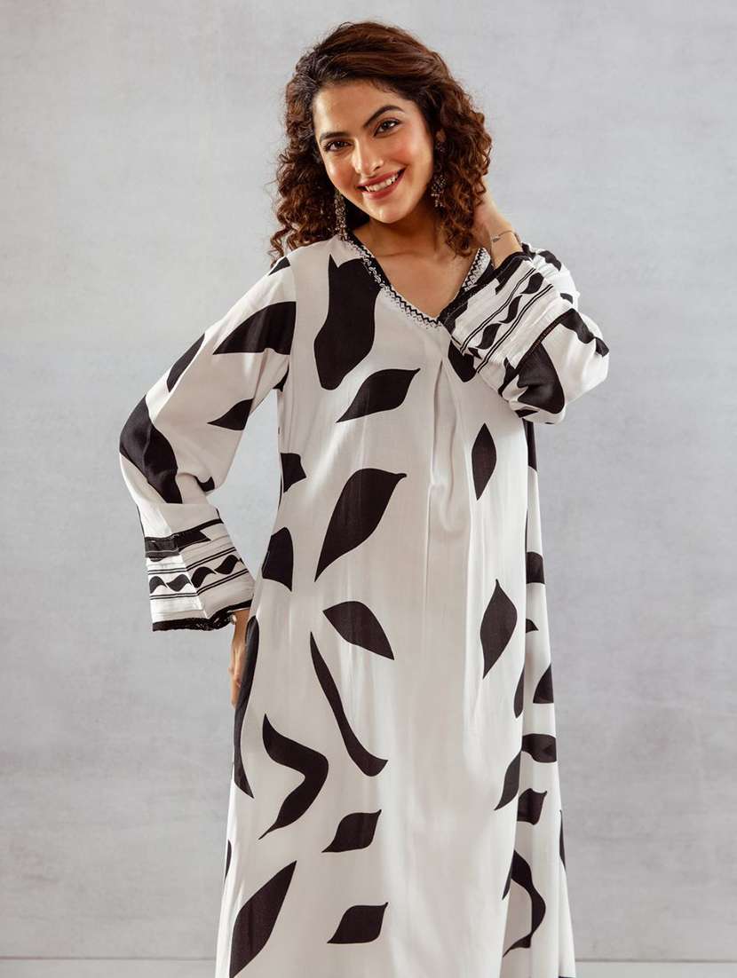 women printed kurta and palazzo set - 22379714 -  Standard Image - 2