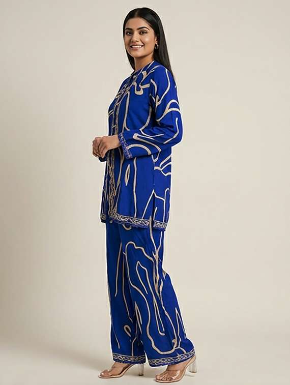 women printed long sleeves ethnic co-ord set - 22379757 -  Standard Image - 2