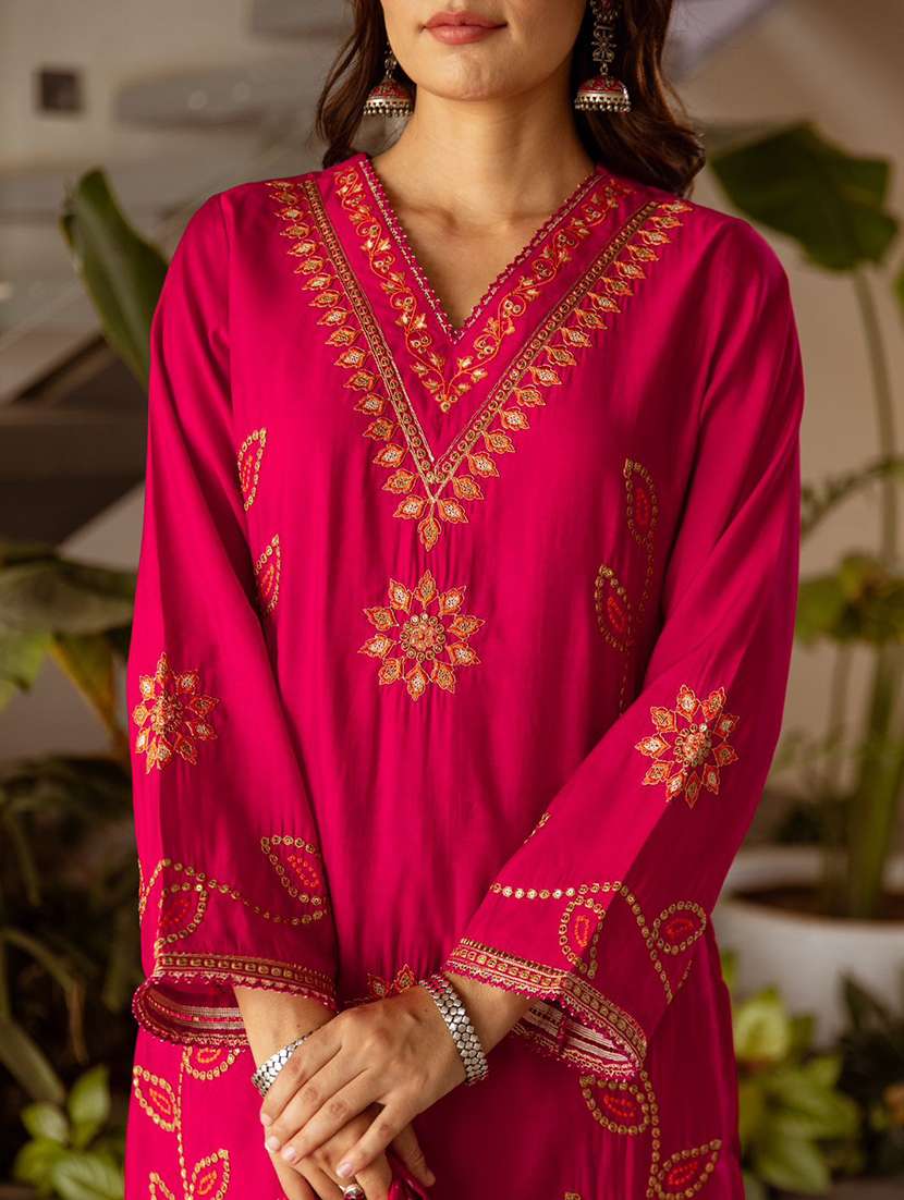 women embroidered kurta and pant with dupatta set - 22379758 -  Standard Image - 2