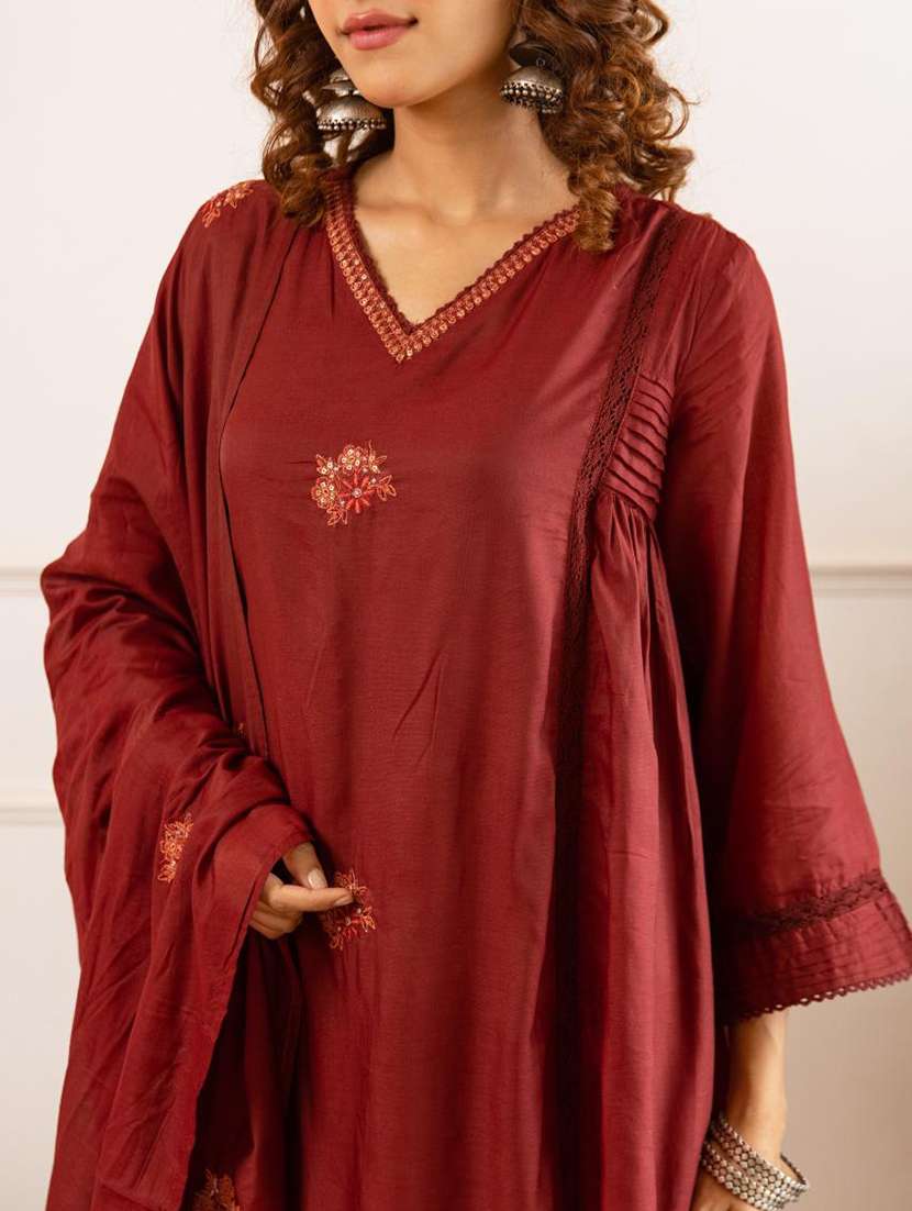 women embroidered kurta and pant with dupatta set - 22379762 -  Standard Image - 2