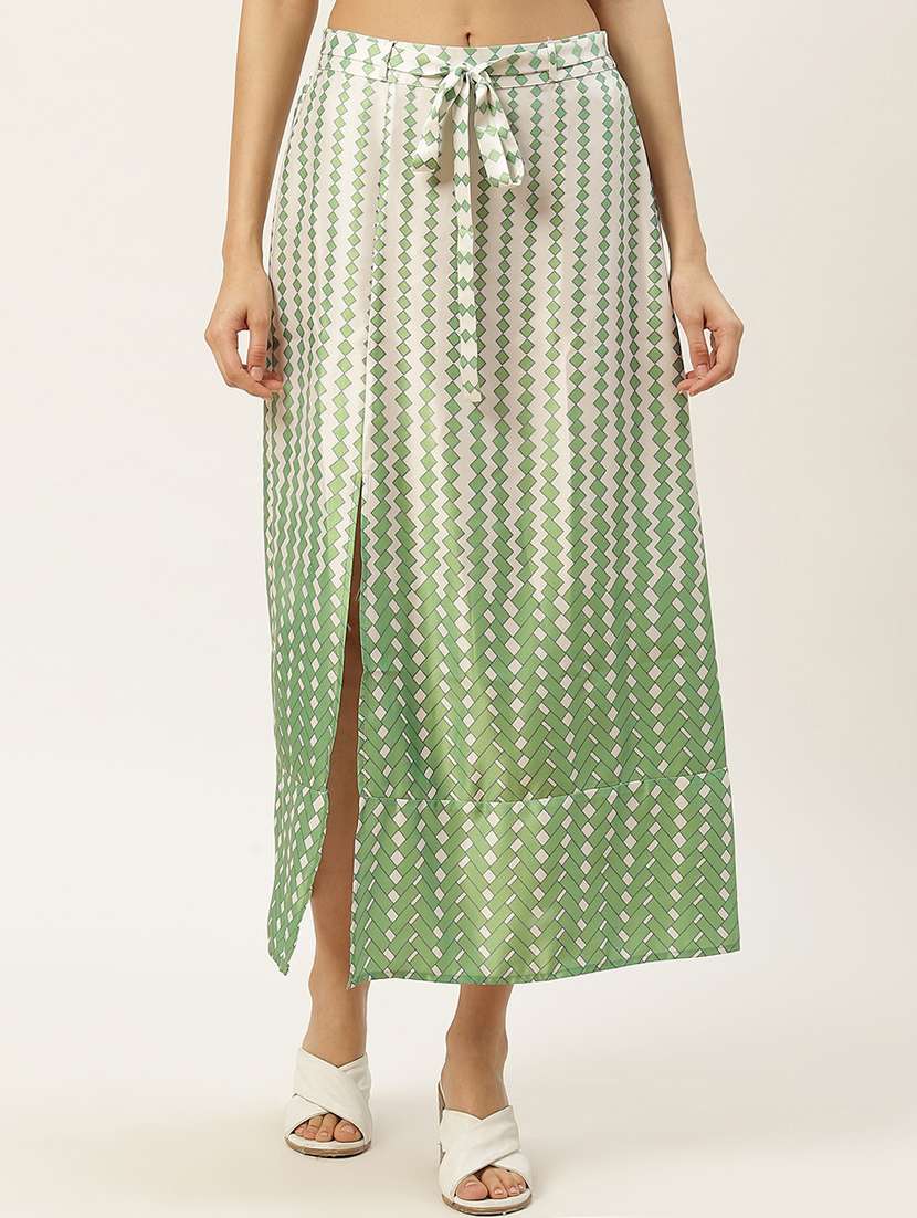 women printed mid rise a-line skirt