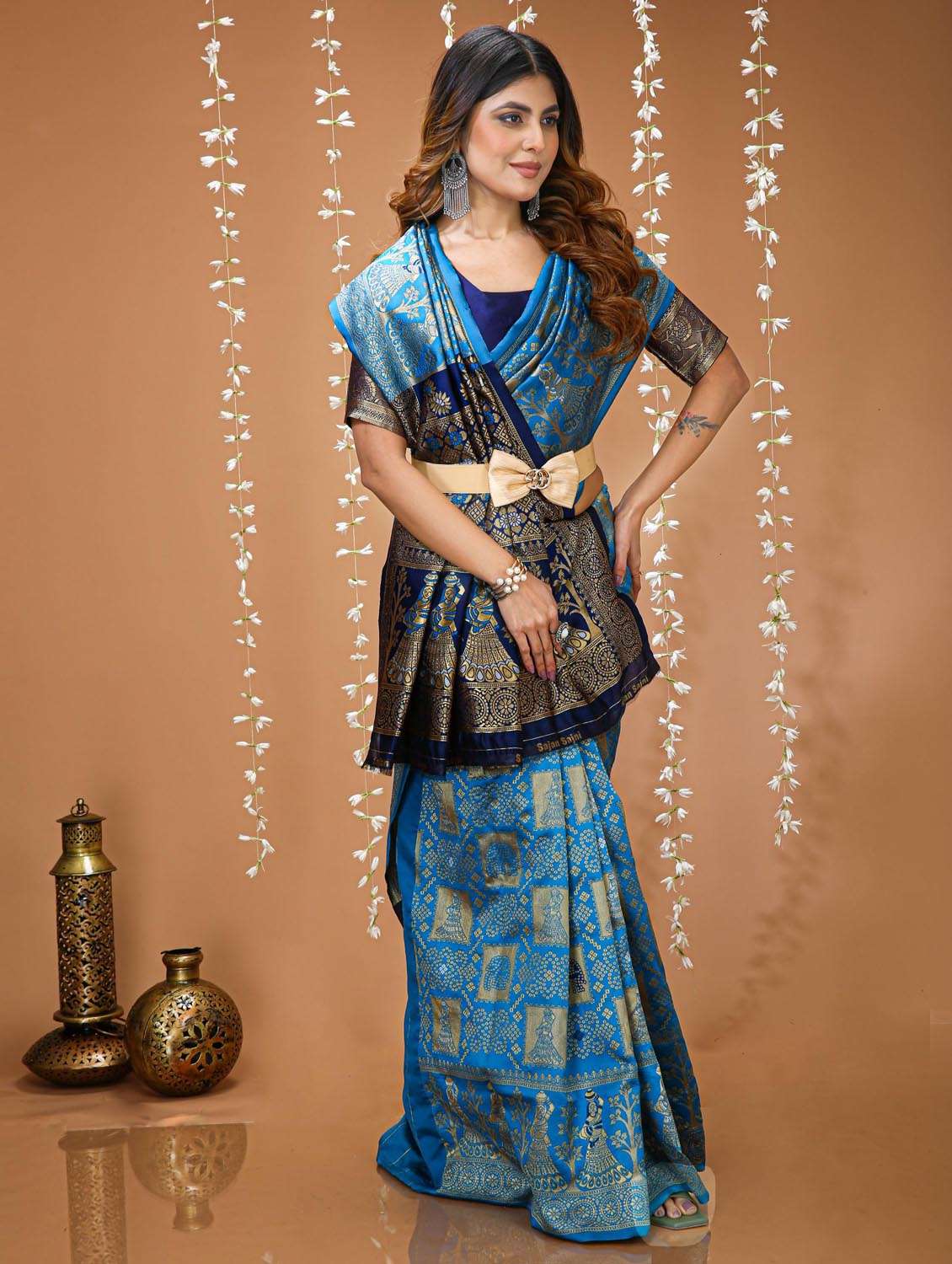 women self design banarasi saree with blouse - 22380800 -  Standard Image - 2