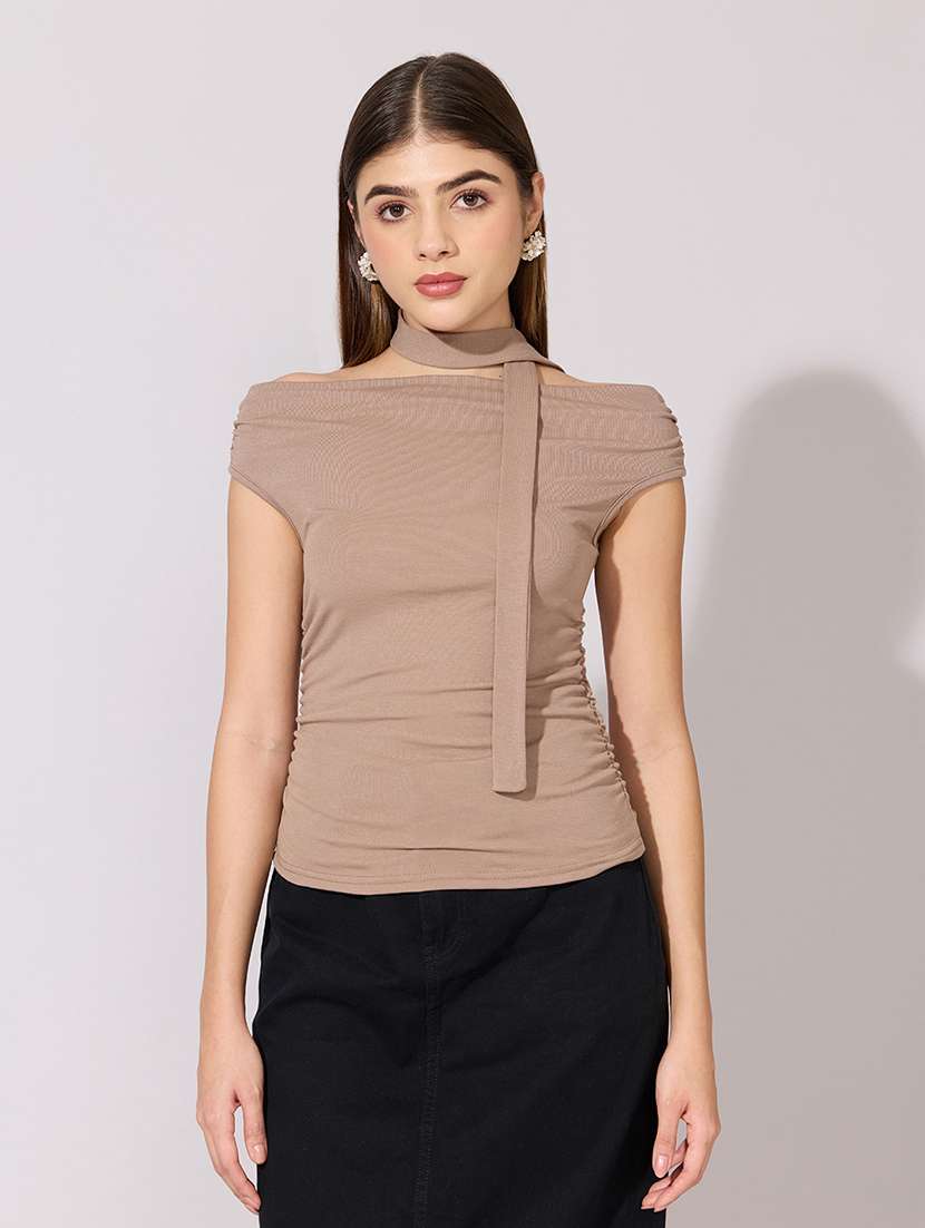 women solid off shoulder top with neck tie - 22381058 -  Standard Image - 2