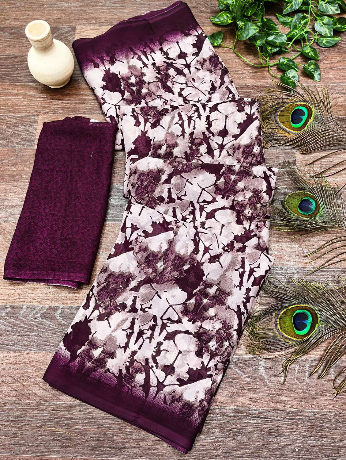 women printed casual wear saree with blouse - 22384352 -  Standard Image - 2